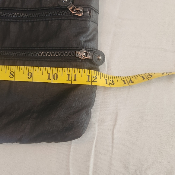 Handbag - Picture 7 of 8